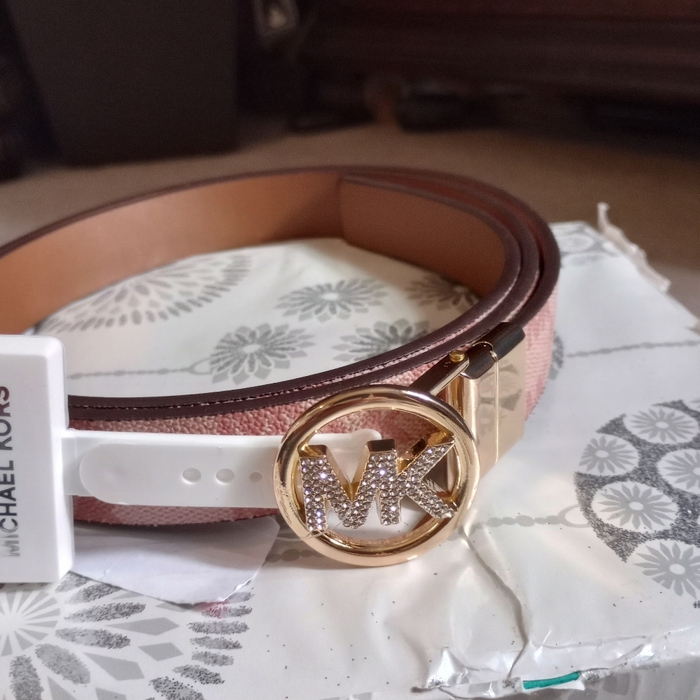 *Michael kors ladies leather reversible monogram belt each - Picture 5 of 8